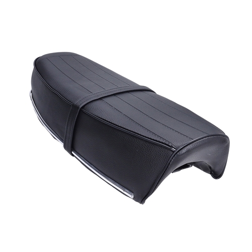 Dyna lång "buddyseat", svart m. vit text (Yamaha FS1)
